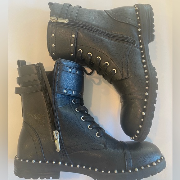 Sam Edelman Jennifer Studded Moto Combat Boot Black Size 4 - Picture 1 of 7